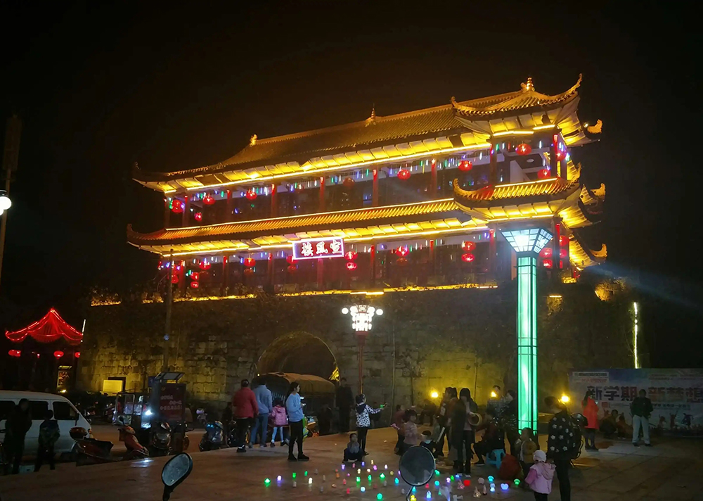 長沙LED顯示屏—湖南LED顯示屏—湖南創(chuàng)斯特電子科技有限公司 長沙LED顯示屏—湖南LED顯示屏—湖南創(chuàng)斯特電子科技有限公司